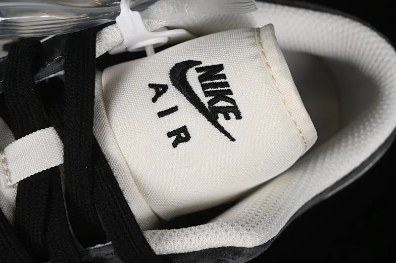 All categories Air Jordan Jordan series basketball shoes Air Jordan 1 Low High-end customized low-top sneakers Air Jordan 1 Low AJ1 Joe 1 Violent Bear joint-Black Velvet Pig Eight High-end customized low-top retro basketball shoes SJ9950-016